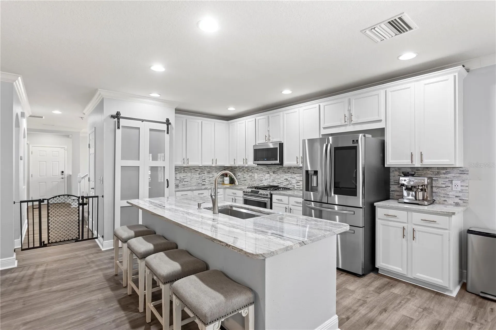 16018 Loneoak View Drive Lithia FL 33547