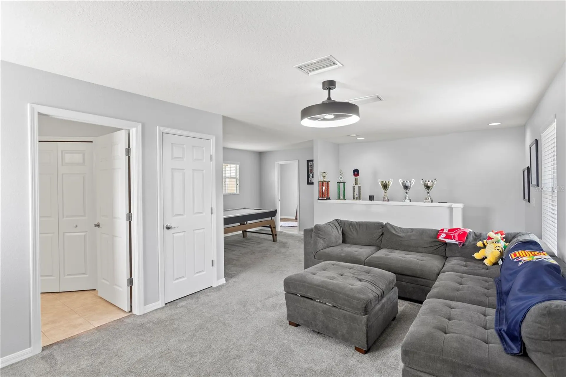16018 Loneoak View Drive Lithia FL 33547