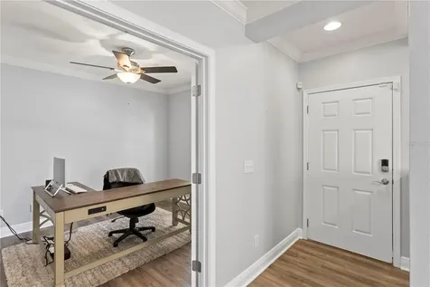 16018 Loneoak View Drive Lithia FL 33547