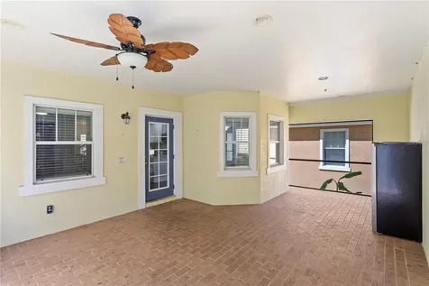 16018 Loneoak View Drive Lithia FL 33547