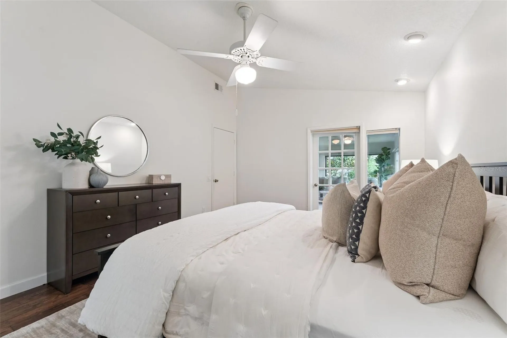 6401 Wellington Drive Orlando FL 32819
