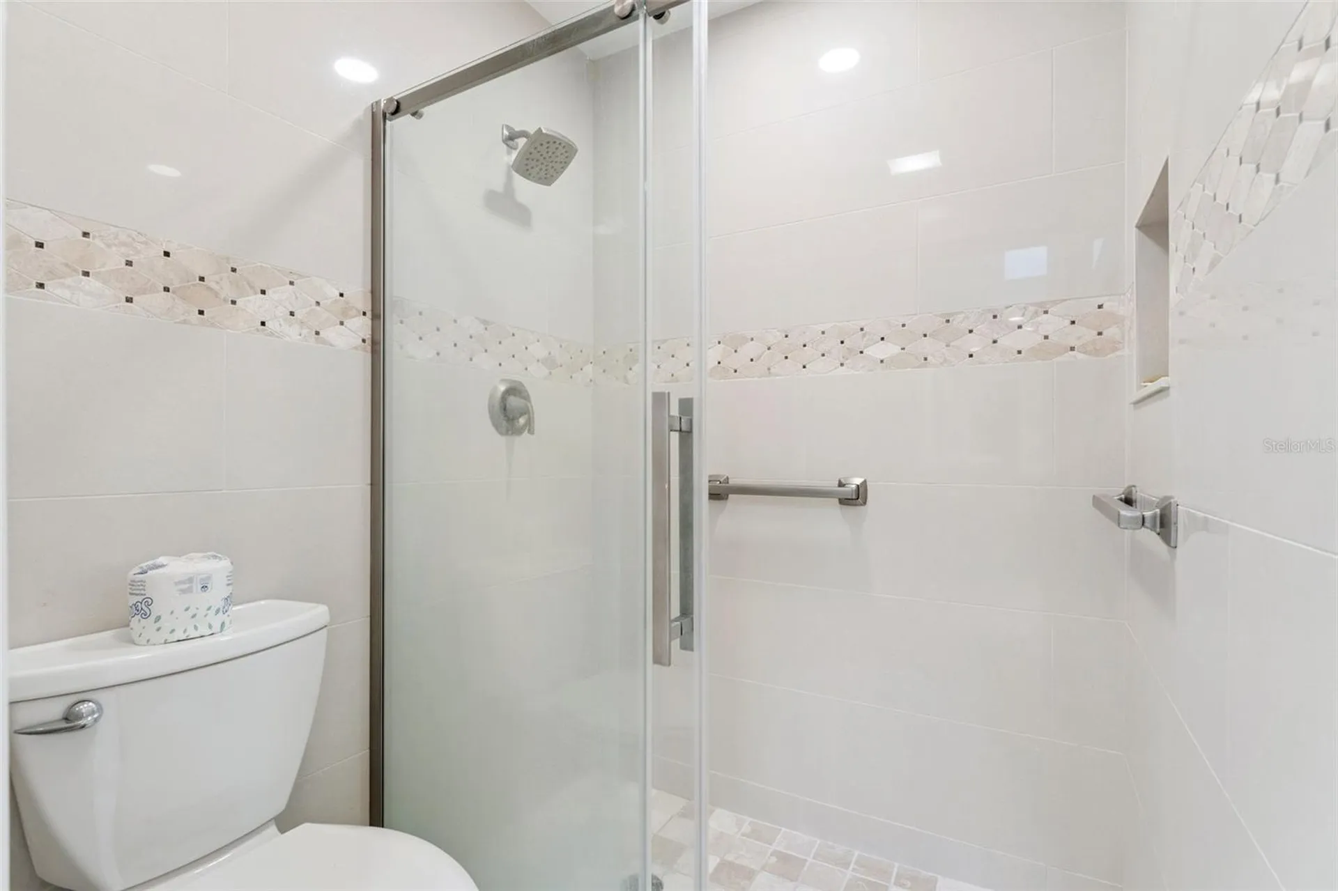 6401 Wellington Drive Orlando FL 32819