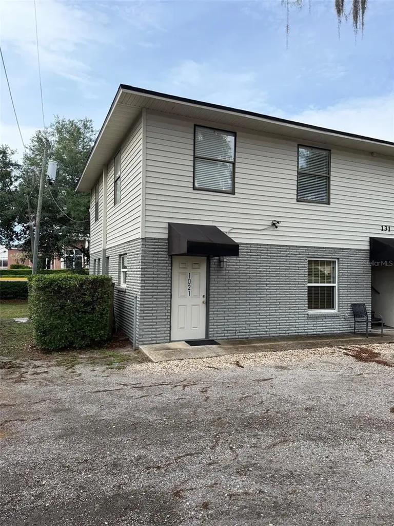 131 W Broadway Street Oviedo FL 32765