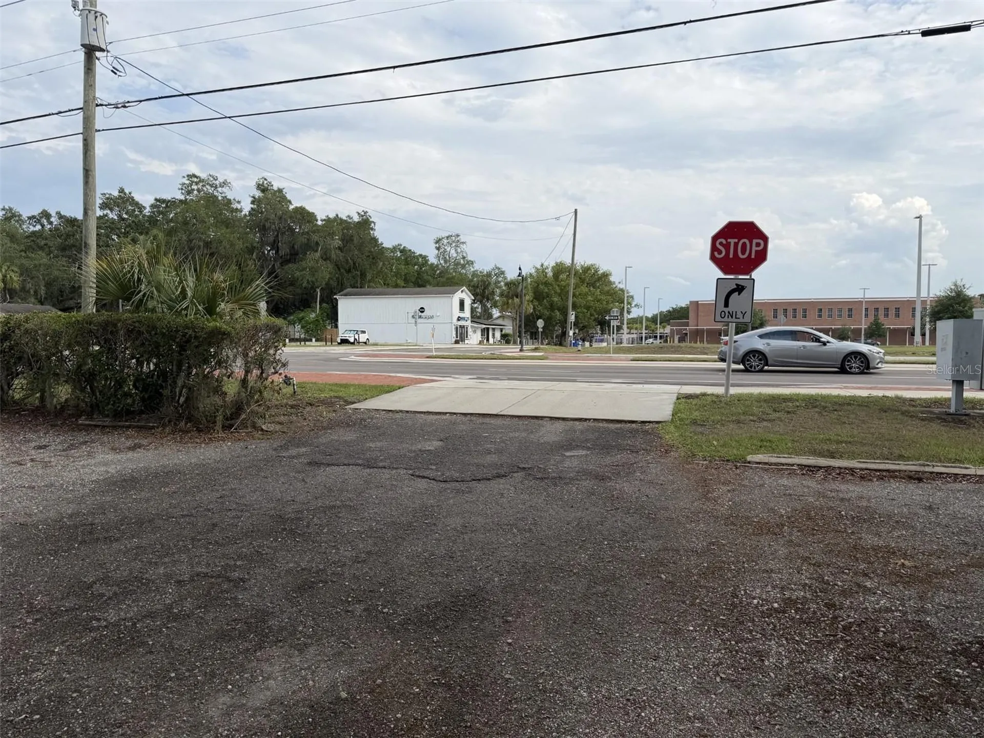131 W Broadway Street Oviedo FL 32765