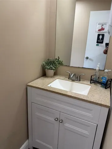 131 W Broadway Street Oviedo FL 32765