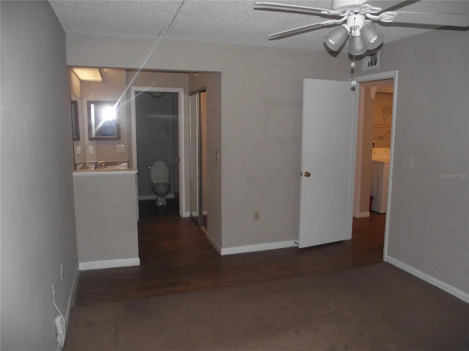 5293 Vineland Road Orlando FL 32811