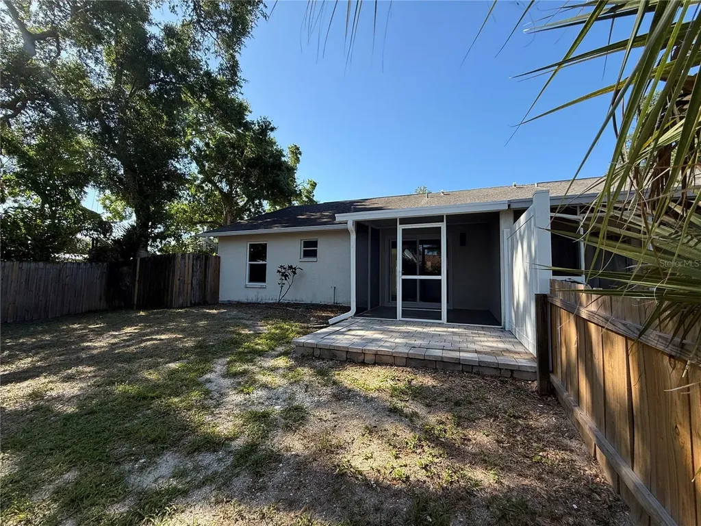 4503 Hale Street Sarasota FL 34233