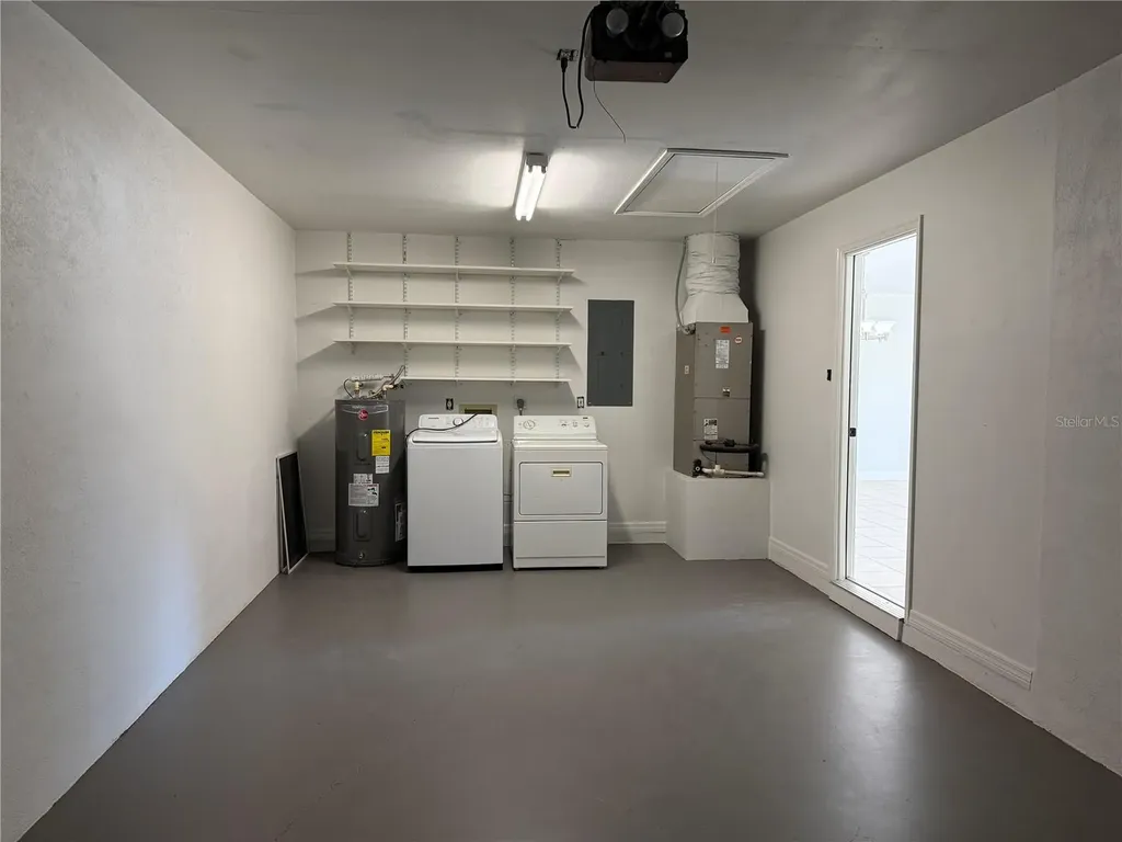 4503 Hale Street Sarasota FL 34233