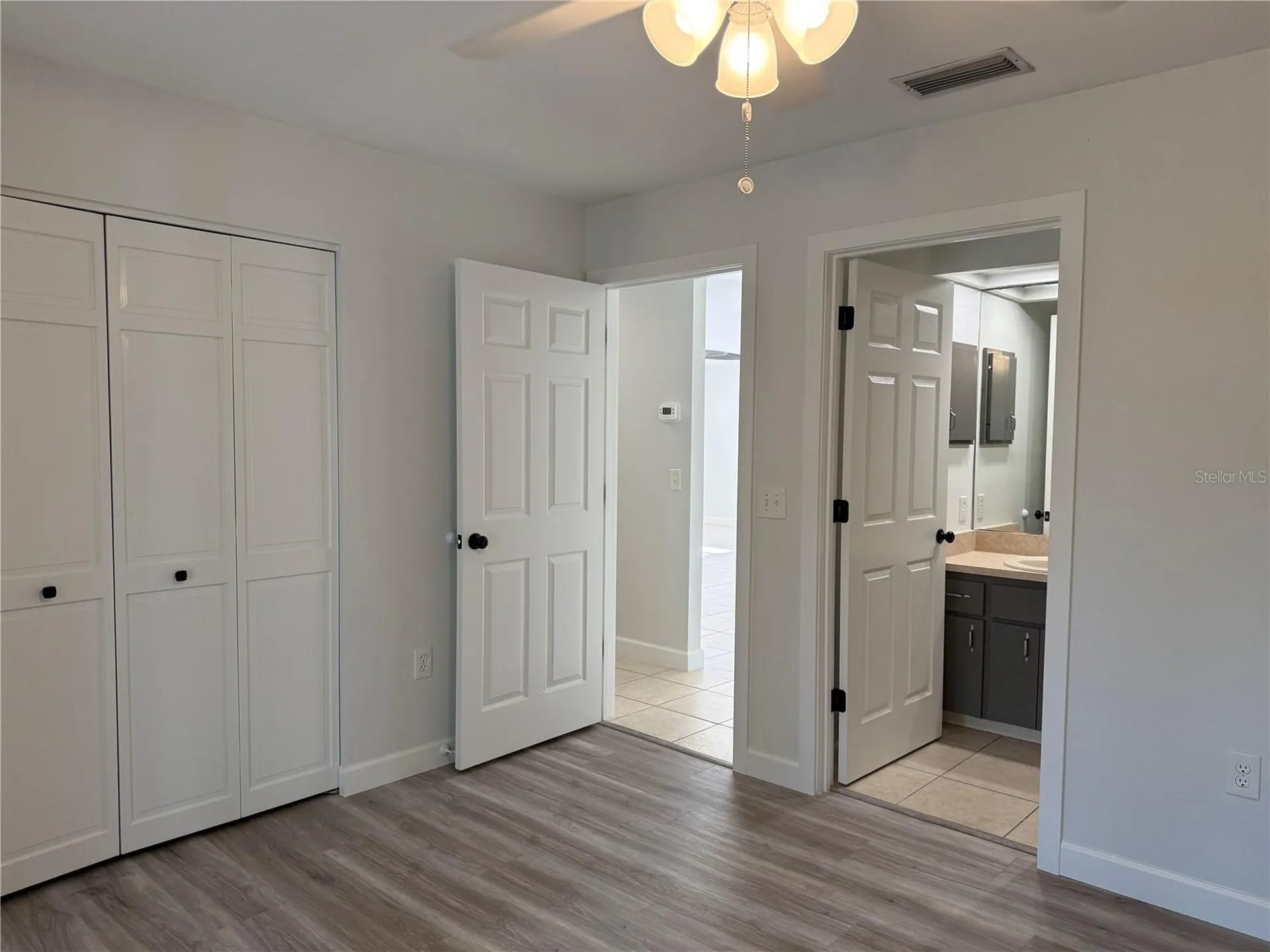 4503 Hale Street Sarasota FL 34233