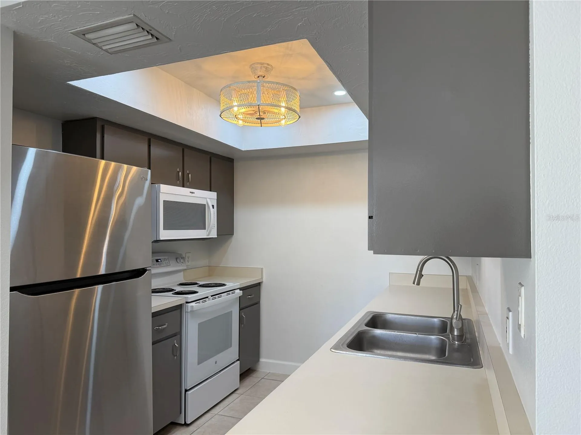 4503 Hale Street Sarasota FL 34233