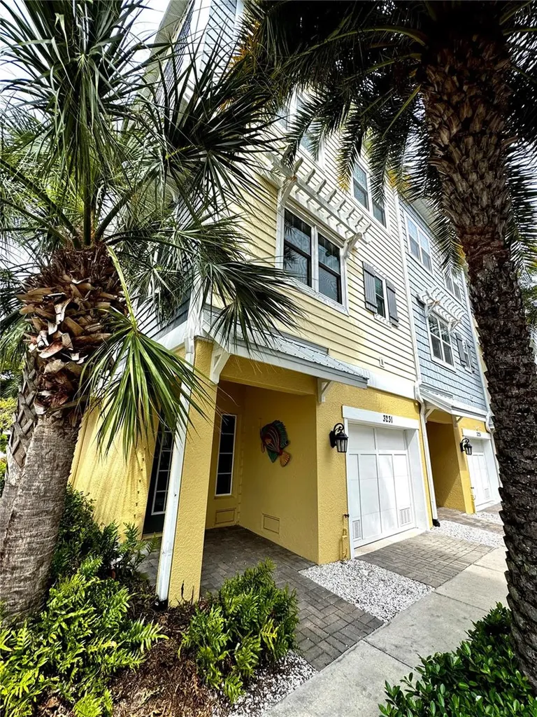 3231 Nautical Place S St Petersburg FL 33714
