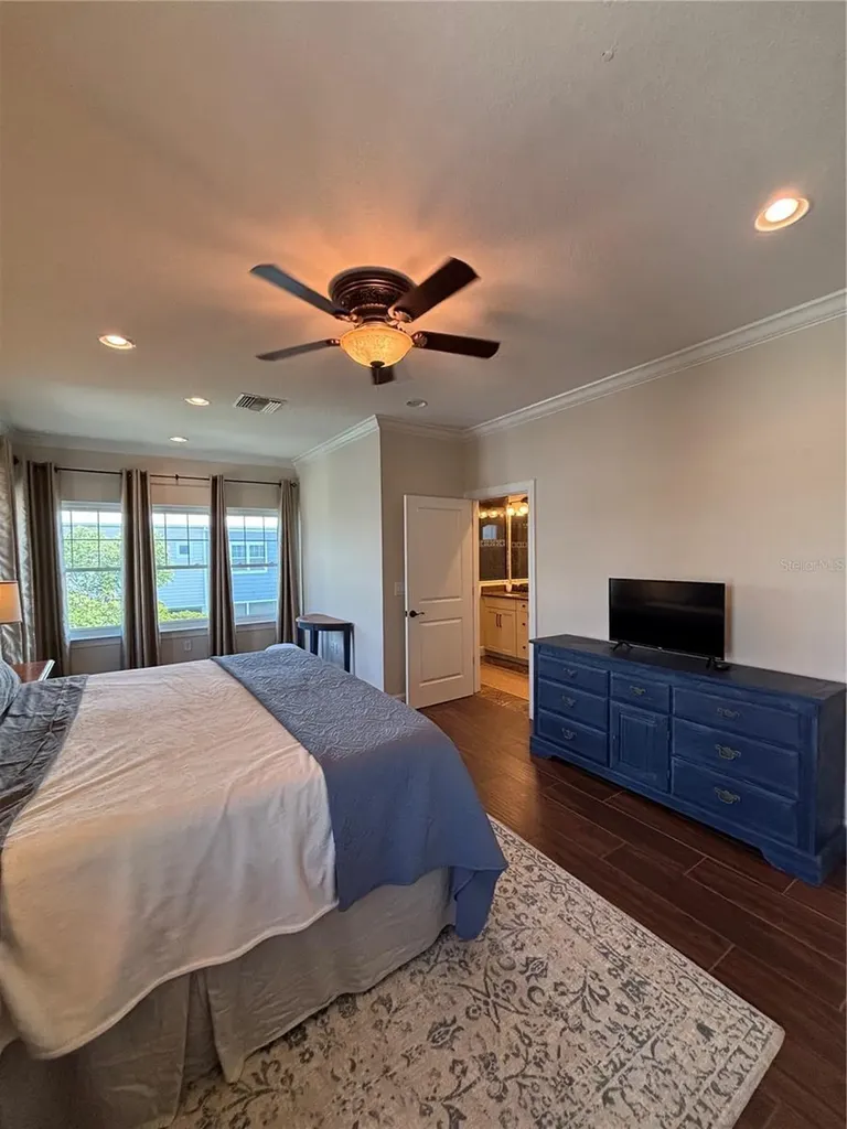 3231 Nautical Place S St Petersburg FL 33714