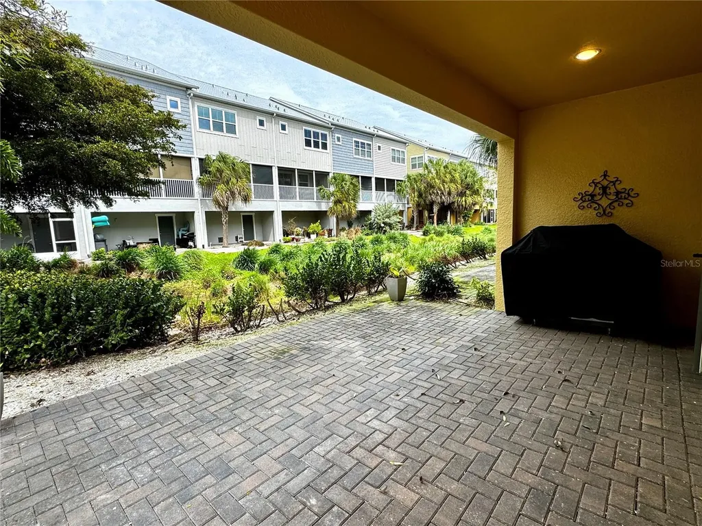 3231 Nautical Place S St Petersburg FL 33714