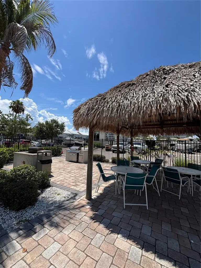 3231 Nautical Place S St Petersburg FL 33714
