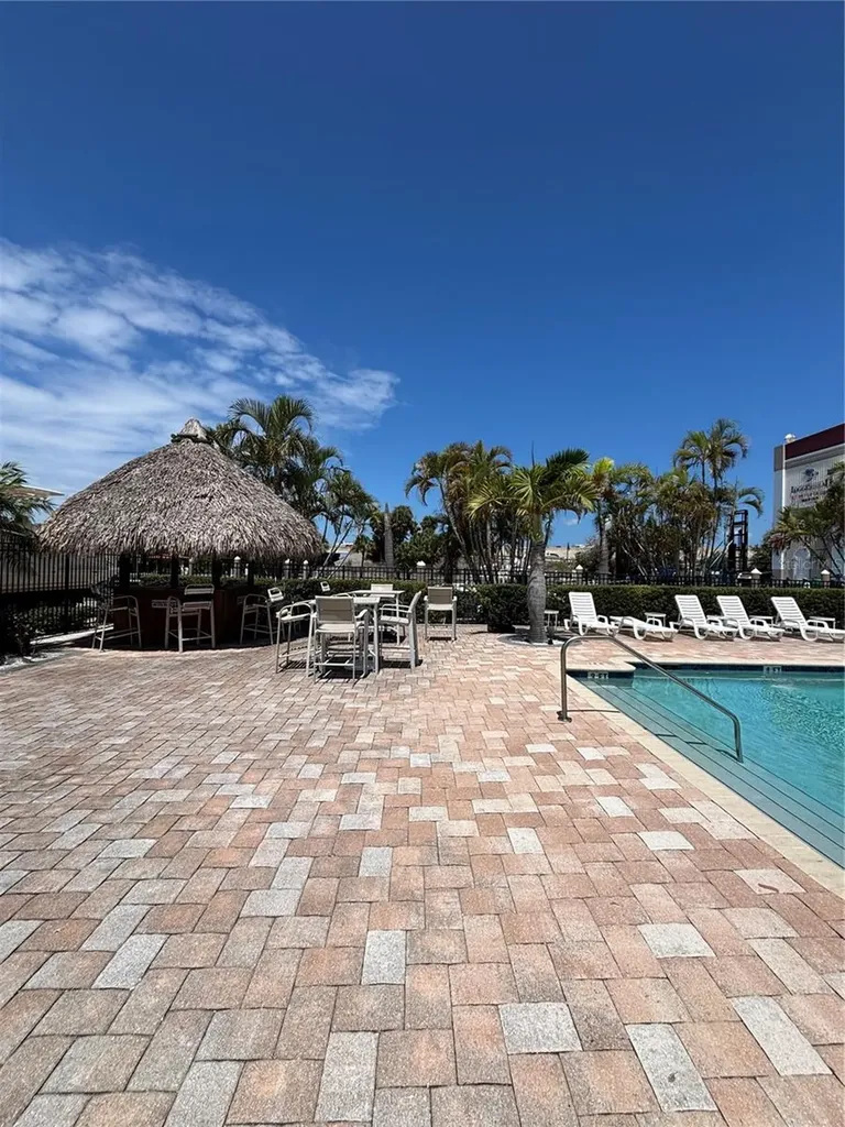 3231 Nautical Place S St Petersburg FL 33714