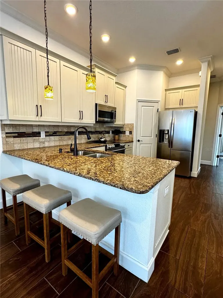 3231 Nautical Place S St Petersburg FL 33714