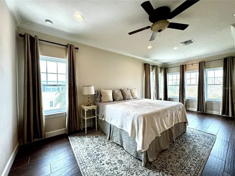 3231 Nautical Place S St Petersburg FL 33714