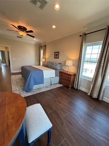 3231 Nautical Place S St Petersburg FL 33714