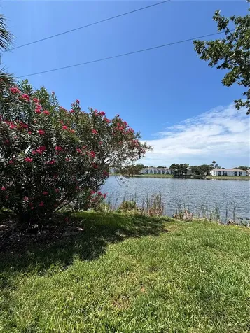 3231 Nautical Place S St Petersburg FL 33714