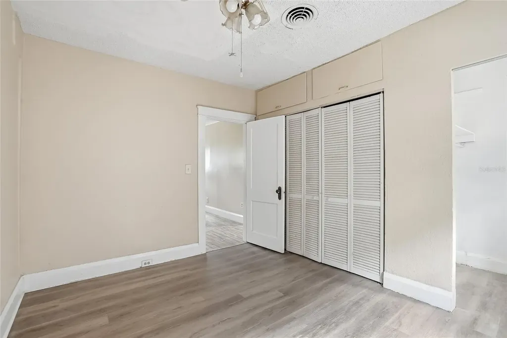 911 Magnolia Drive Clearwater FL 33756