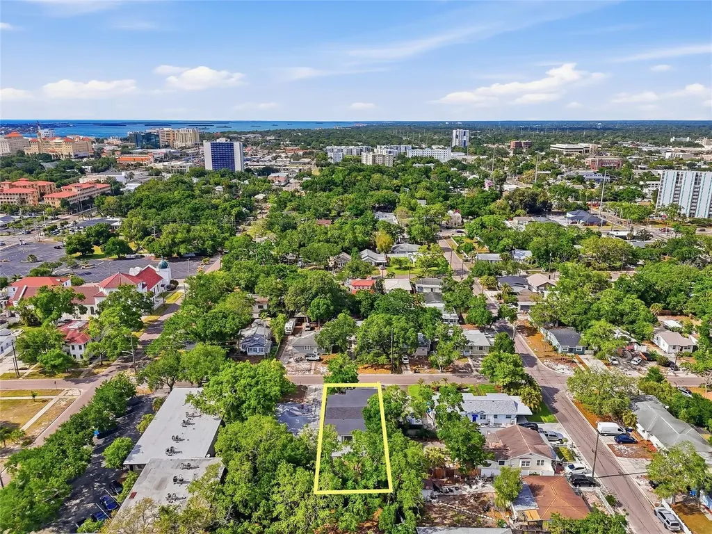911 Magnolia Drive Clearwater FL 33756