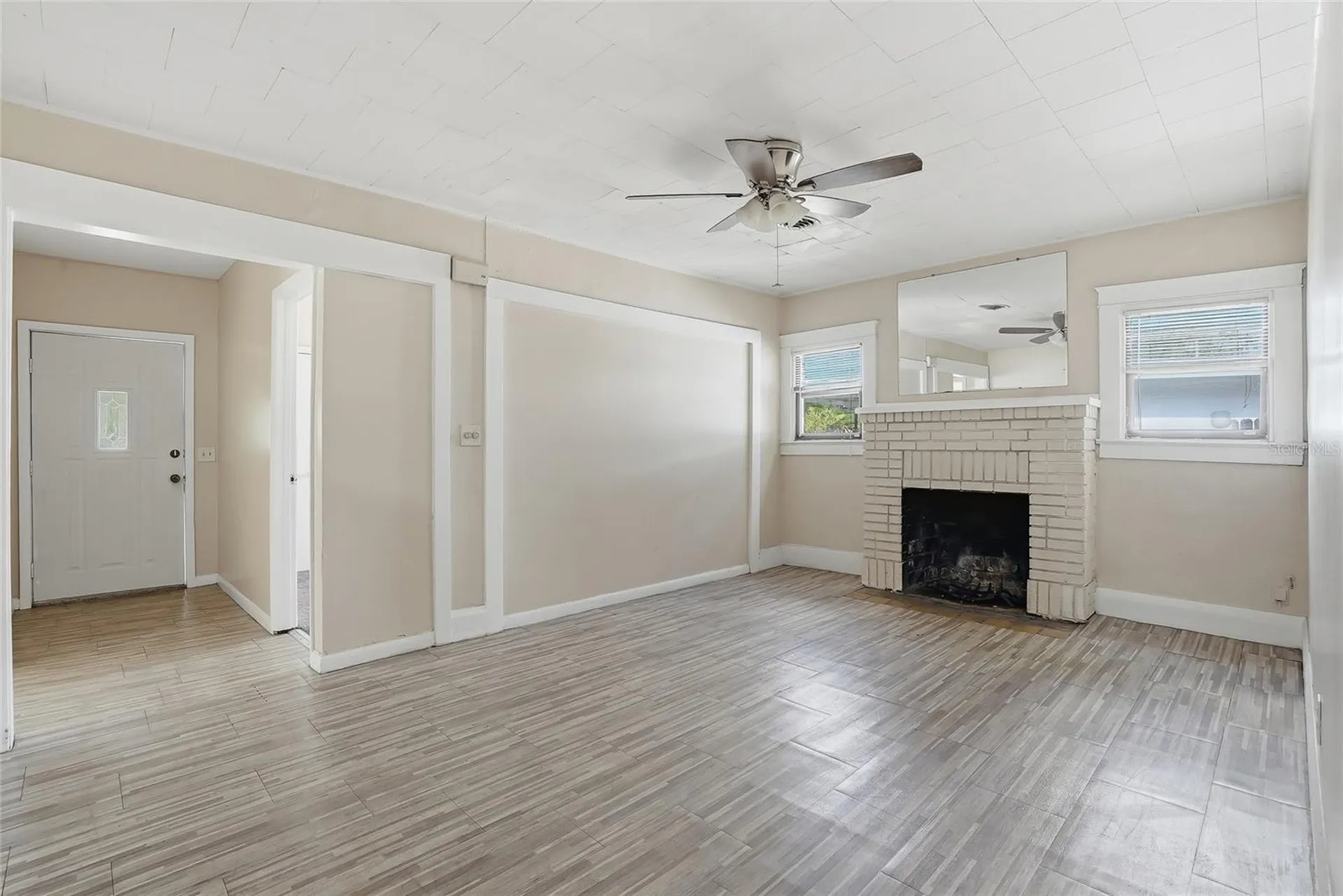911 Magnolia Drive Clearwater FL 33756