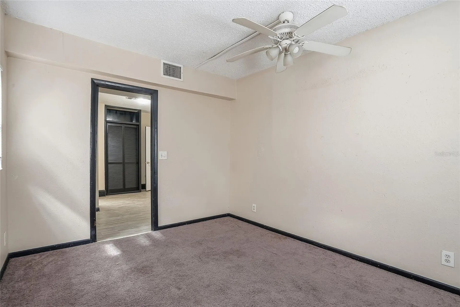 911 Magnolia Drive Clearwater FL 33756