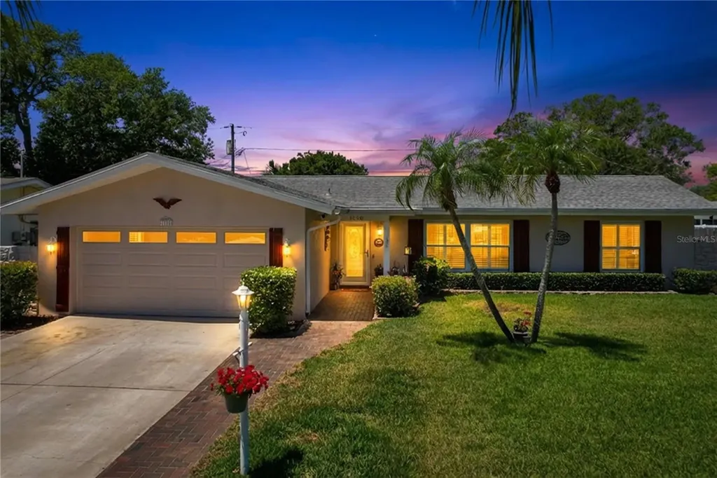1858 Paradise Lane Clearwater FL 33756