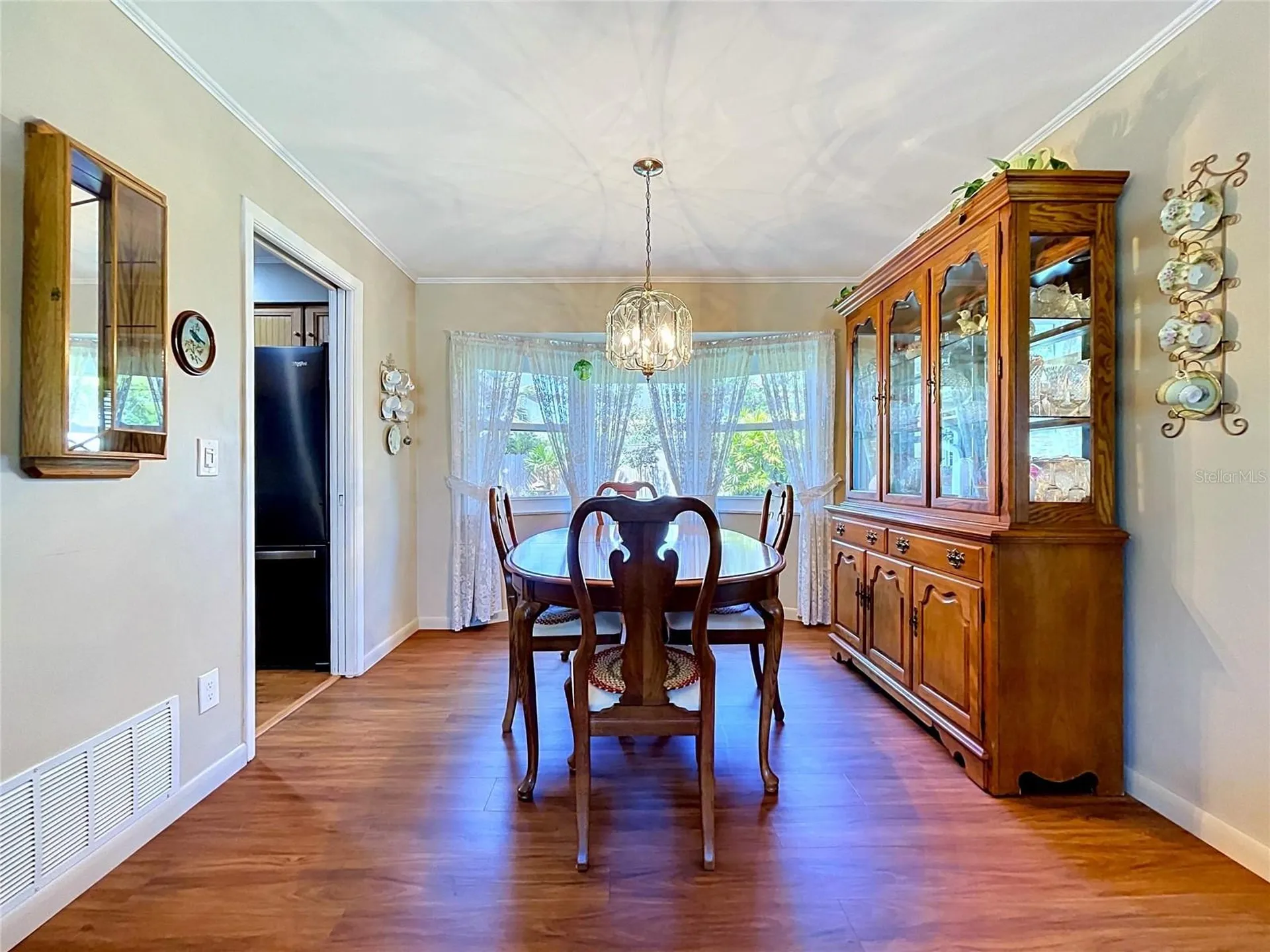 1858 Paradise Lane Clearwater FL 33756
