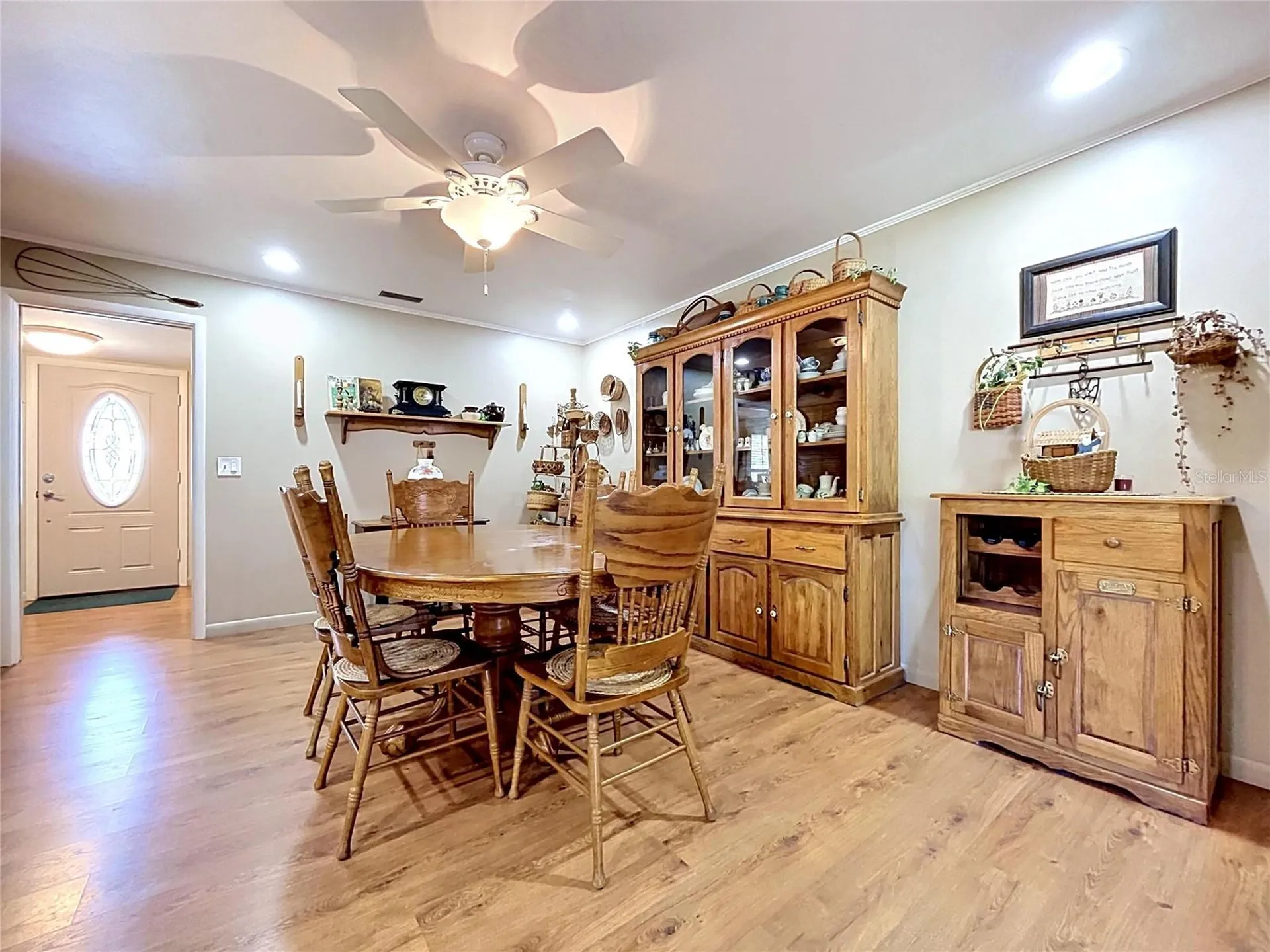 1858 Paradise Lane Clearwater FL 33756