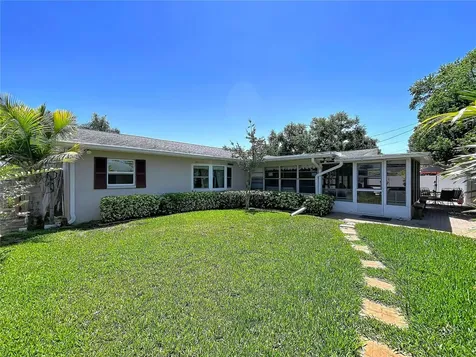1858 Paradise Lane Clearwater FL 33756