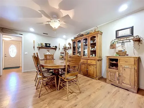 1858 Paradise Lane Clearwater FL 33756