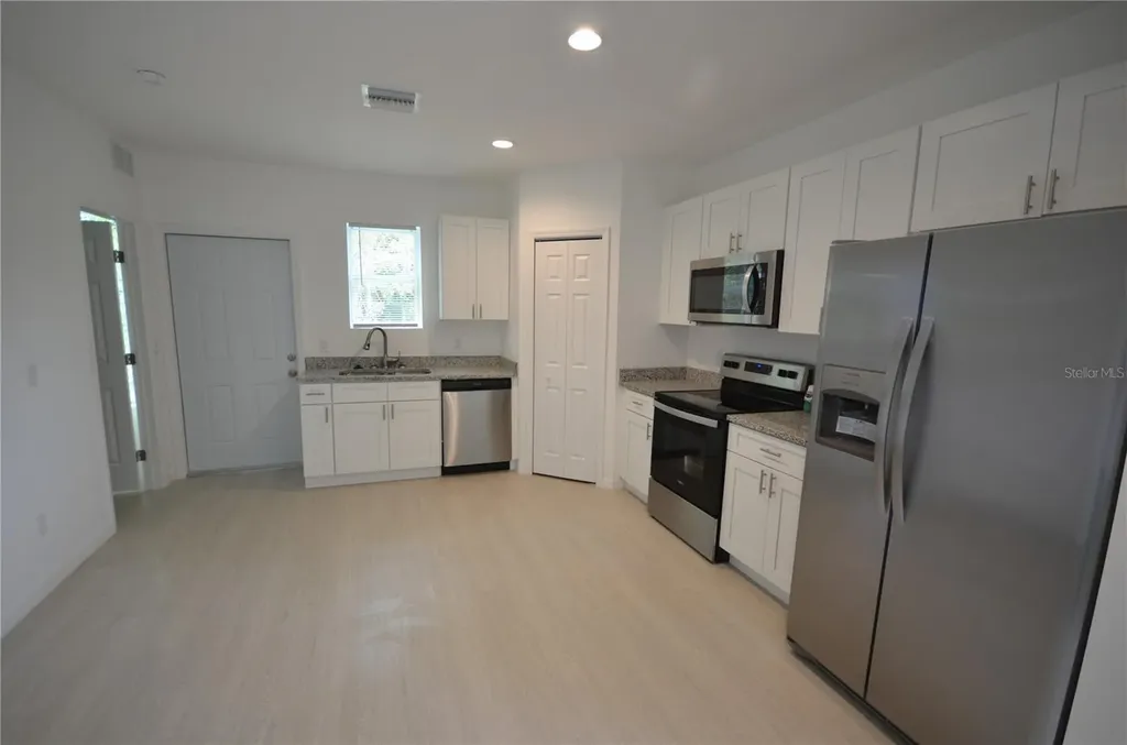 3305 Bassie Court Fort Myers FL 33916