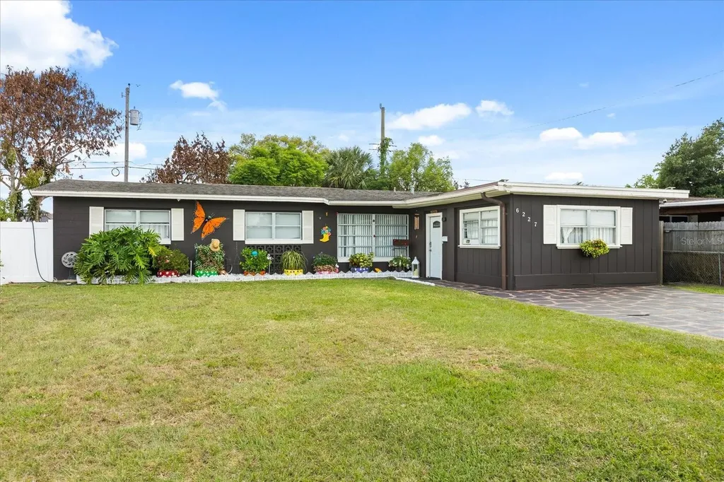 6227 Luzon Drive Orlando FL 32809