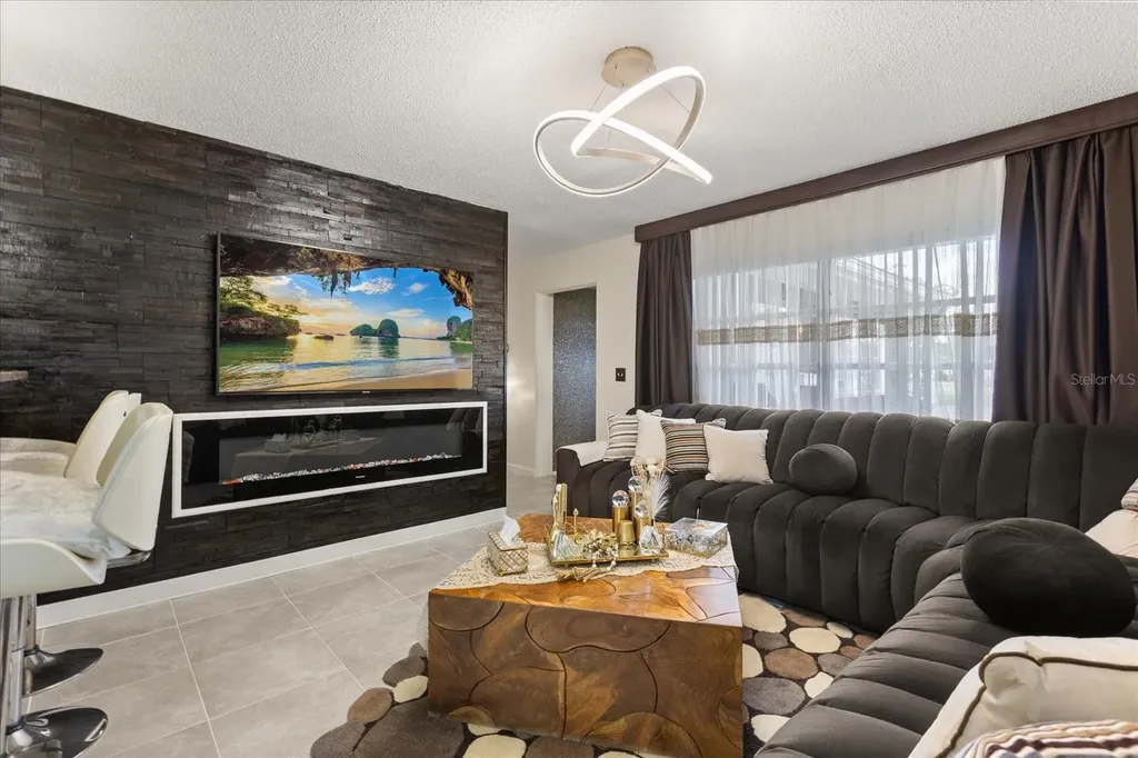 6227 Luzon Drive Orlando FL 32809