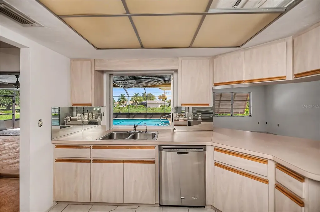 1009 Squaw Valley Court Venice FL 34293