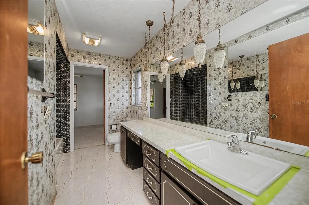1009 Squaw Valley Court Venice FL 34293