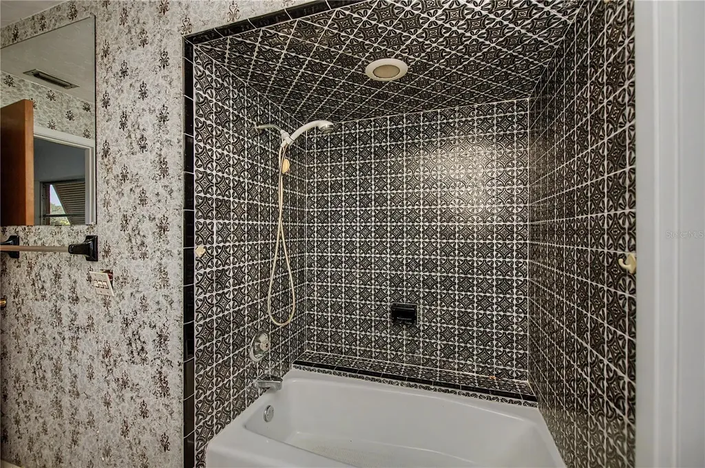 1009 Squaw Valley Court Venice FL 34293