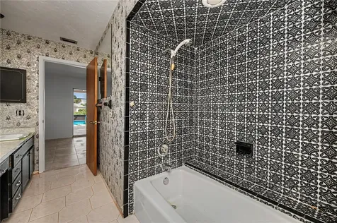 1009 Squaw Valley Court Venice FL 34293