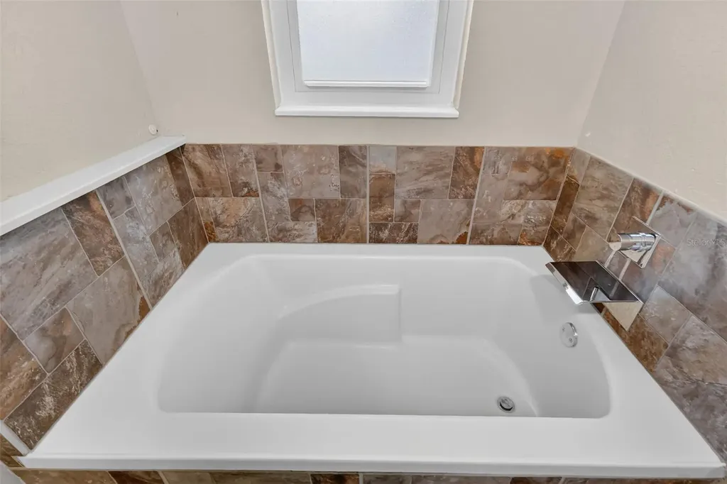 3217 Lake Anderson Avenue Orlando FL 32812