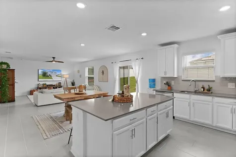 779 Kapi Drive Groveland FL 34736