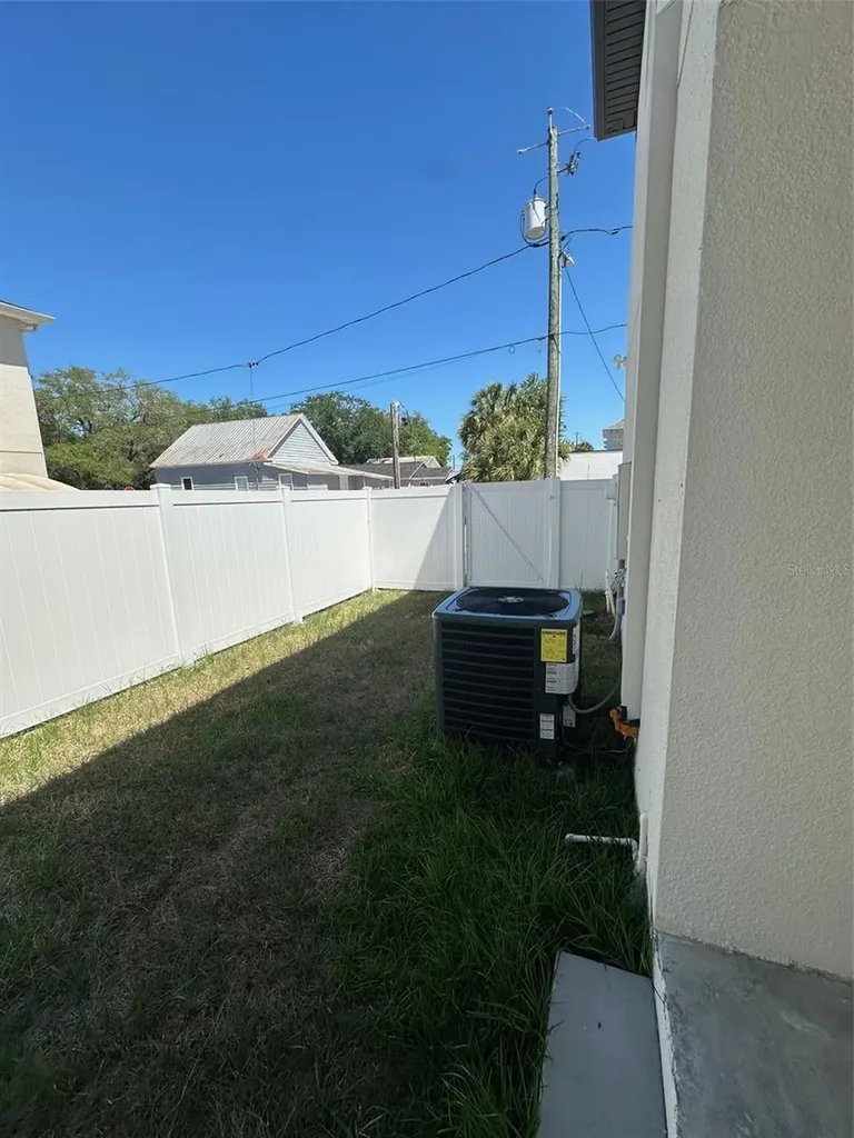 2912 N 21st Street Tampa FL 33605