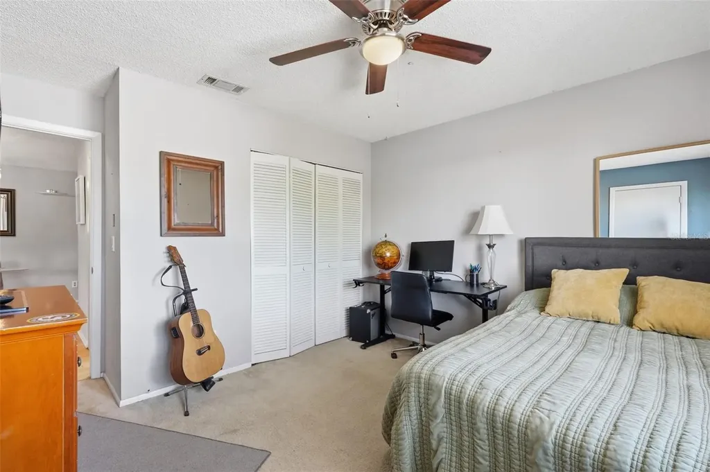 2067 Hunters Glen Drive Dunedin FL 34698
