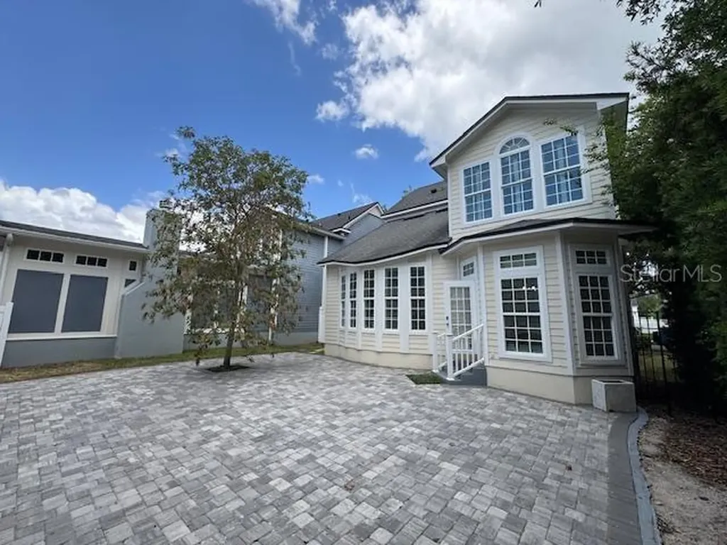 704 Honeysuckle Avenue Celebration FL 34747