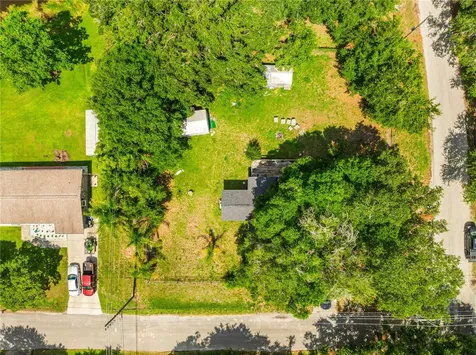 2536 Magnolia Avenue Sanford FL 32773