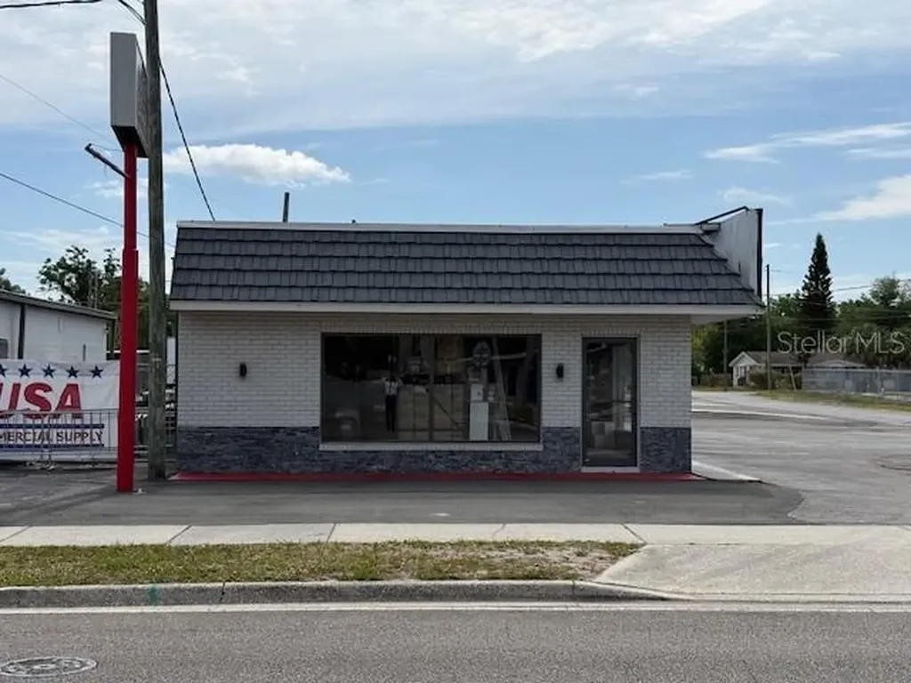 9501 N Nebraska Avenue Tampa FL 33612