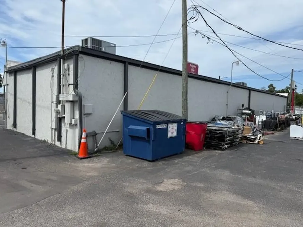 9501 N Nebraska Avenue Tampa FL 33612