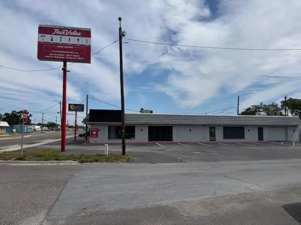 9501 N Nebraska Avenue Tampa FL 33612