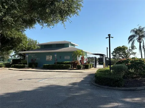 706 47th Street E Bradenton FL 34208