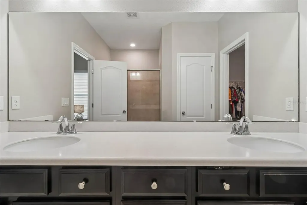 16156 Blossom Lake Drive Jacksonville FL 32218